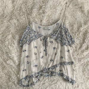 American Eagle Floral Flowy Top